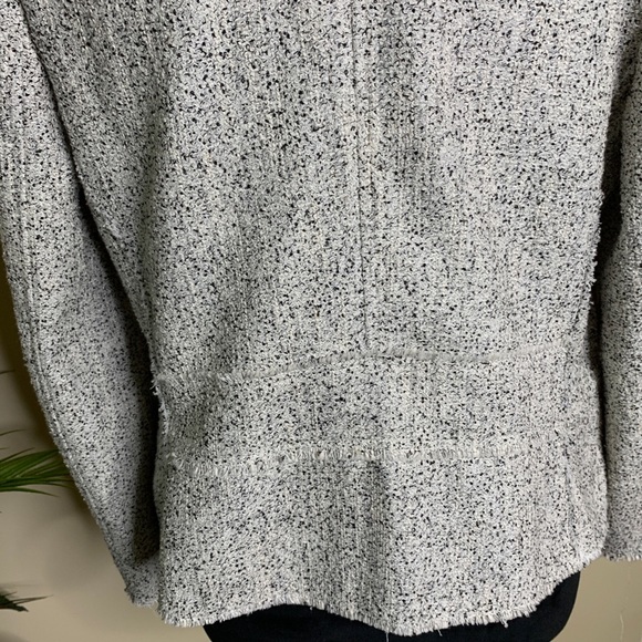 NWT...LOFT short jacket blazer - Picture 9 of 11